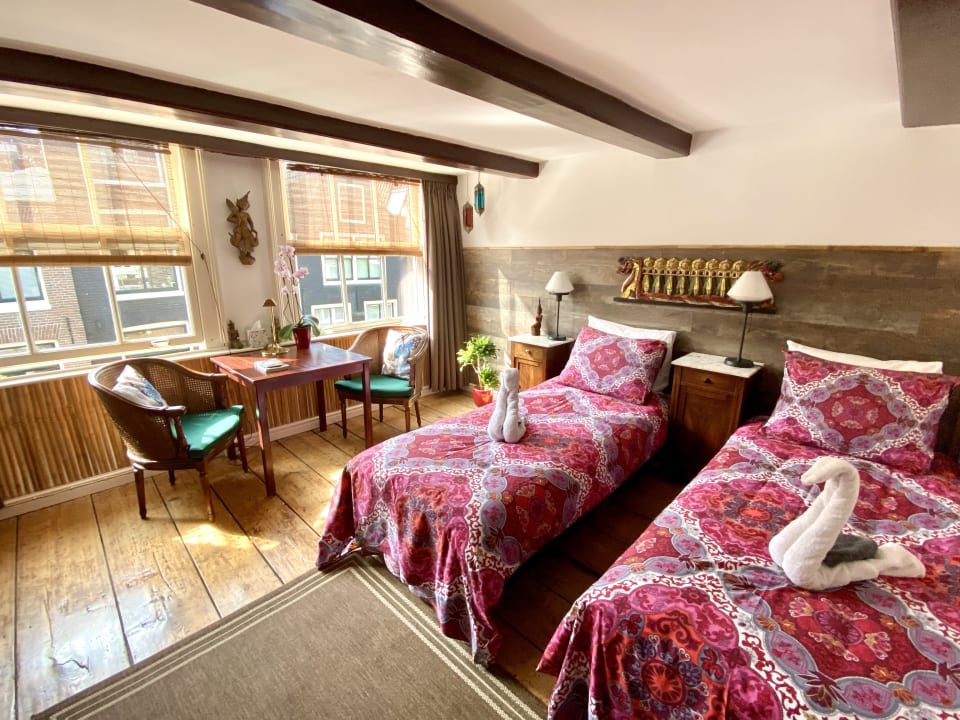 Zimmer Amsterdam B&B Barangay