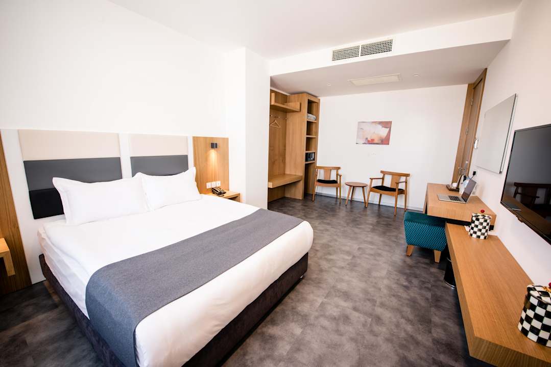 Zimmer Ingate Hotel & Cafe