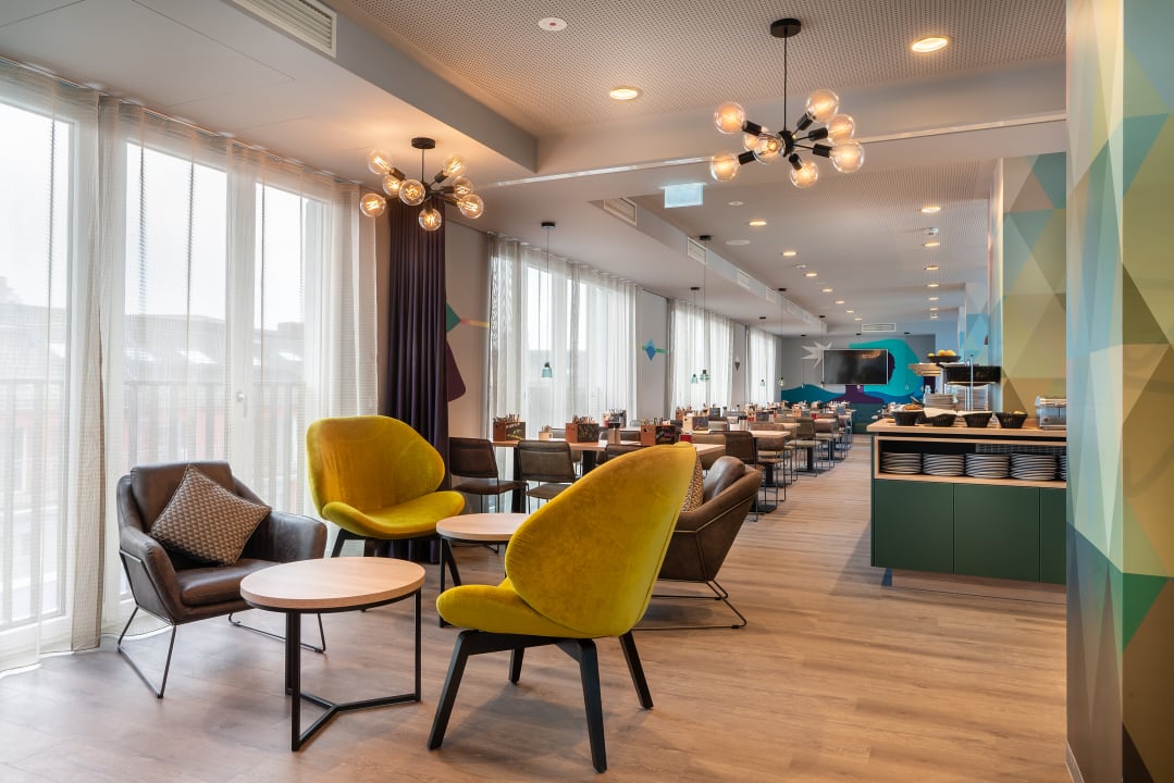 Gastro Holiday Inn – the niu, Charly Frankfurt City