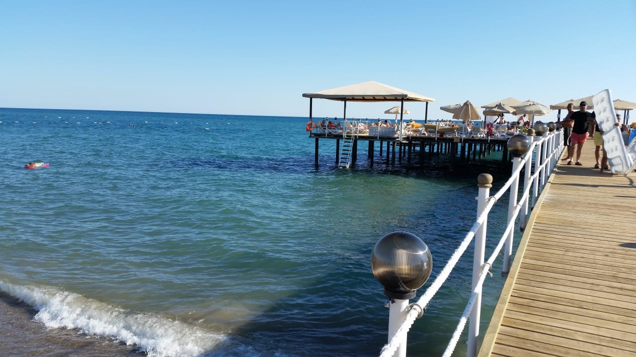 Strand Royal Holiday Palace