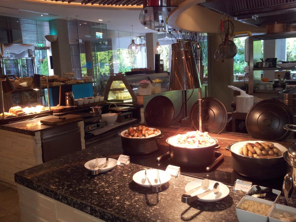 Frühstück Renaissance Phuket Resort & Spa