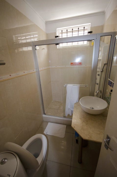 Badezimmer Hotel & Apartments Pereybere