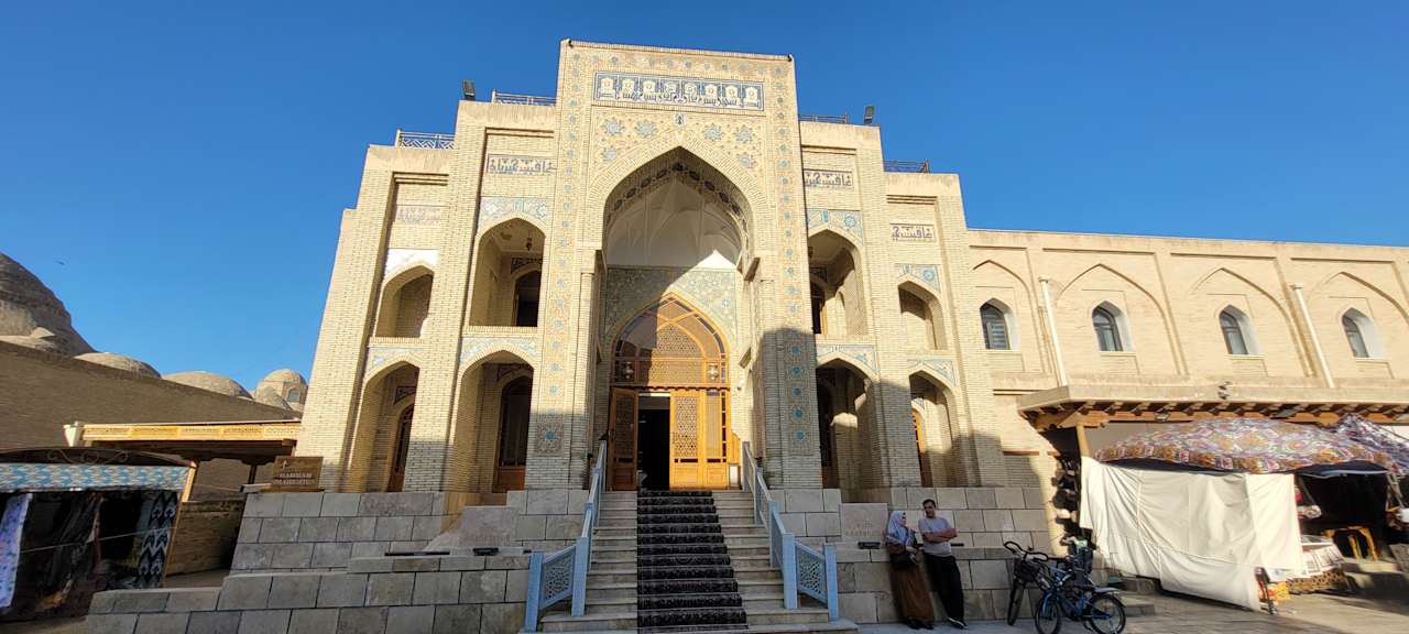 Außenansicht SHAHRISTAN Plaza