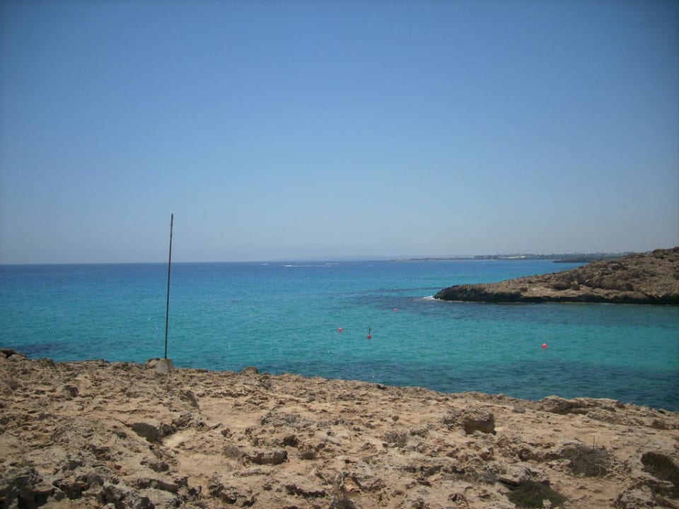 Sandy Bay am Hotel Anonymous Beach Hotel