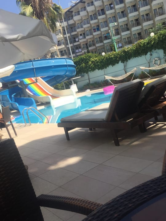 Pool 2 mit Rutschen Blue Diamond Alya