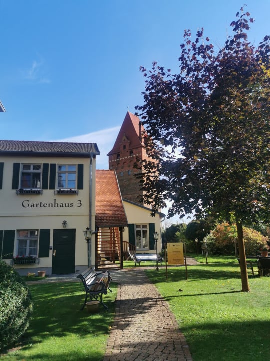 Außenansicht Ringhotel Schloss Tangermünde