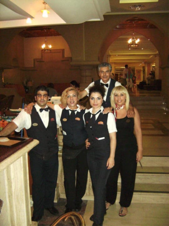 Das freundliche Barteam Hotel Kalithea Mare Palace