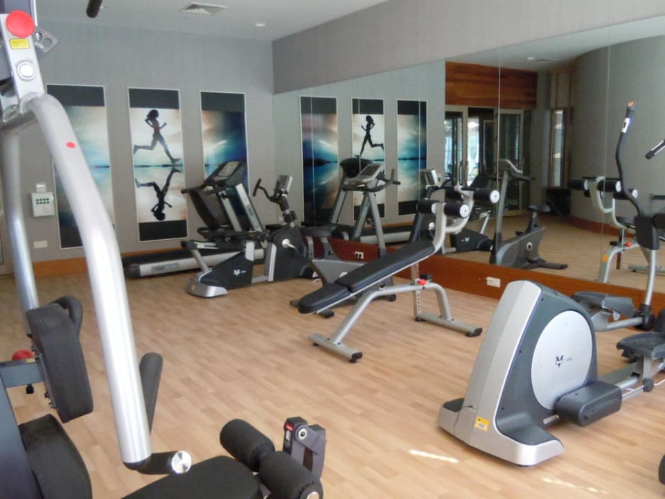 Fitnessraum Port Side Resort Hotel