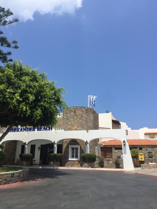 Außenansicht Alexander Beach Hotel & Village Resort
