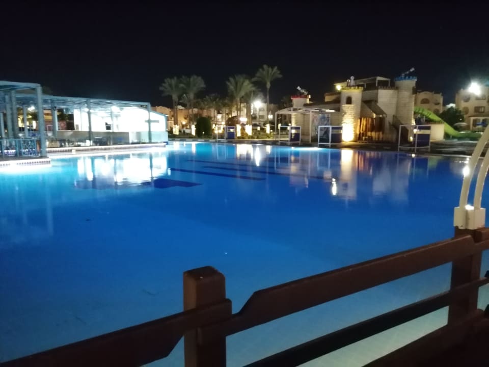 Pool Royal Lagoons Resort & Aqua Park
