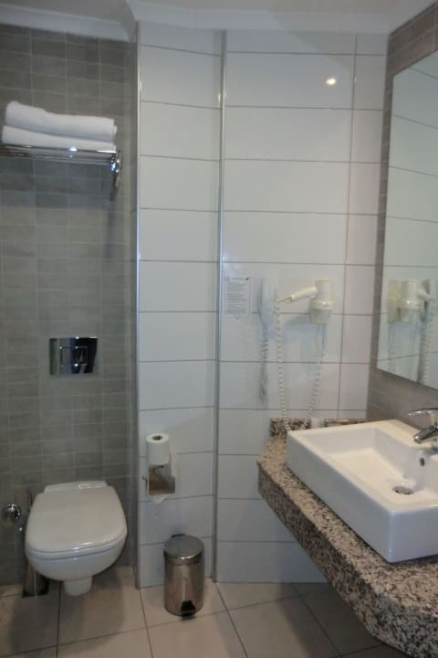 Badezimmer Hotel Grand Okan
