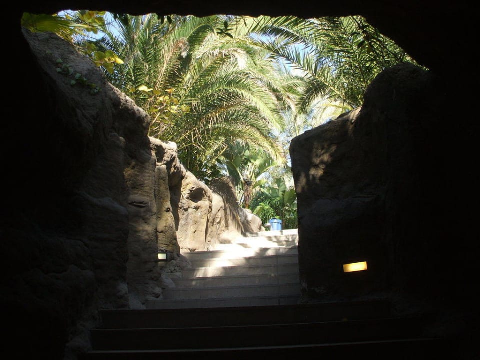 Aufgang nach der Poolunterquerung Lopesan Costa Meloneras, Resort & Spa