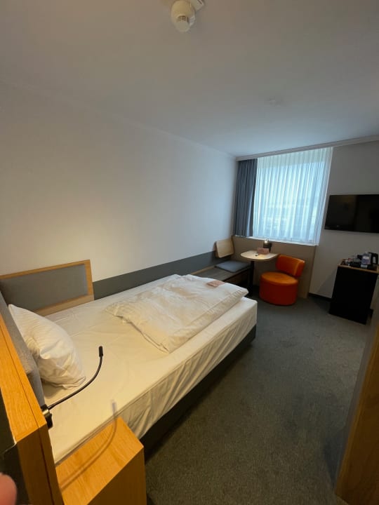 Zimmer Spark by Hilton Wuppertal City Centre