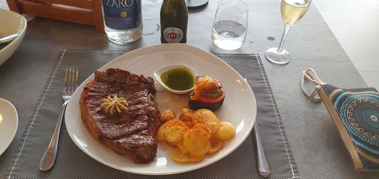 Gastro Anissa Beach & Village