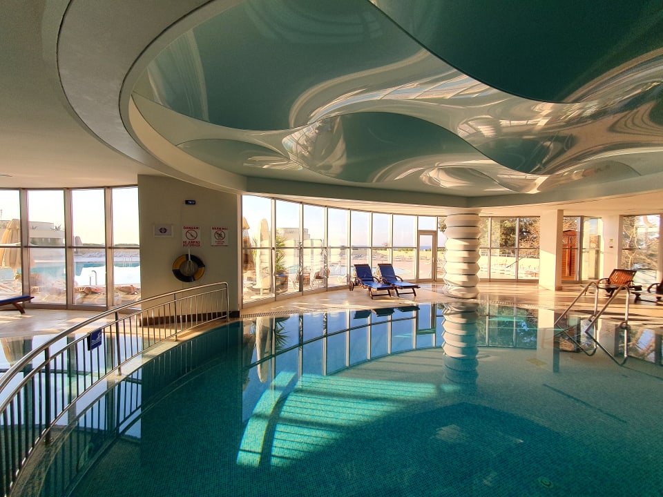 Pool Melas Resort Hotel