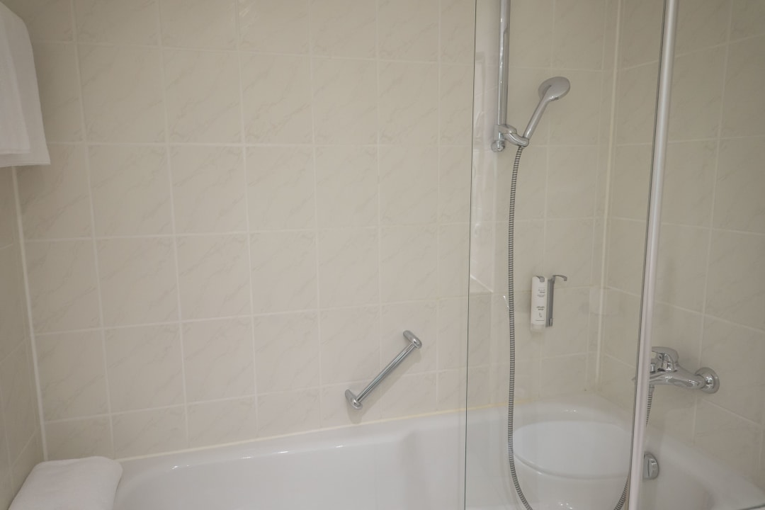 Zimmer Atomis Hotel Munich Airport by Mercure