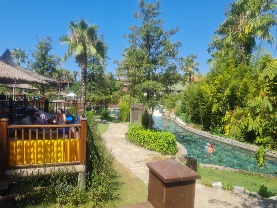 Pool Club Grand Side