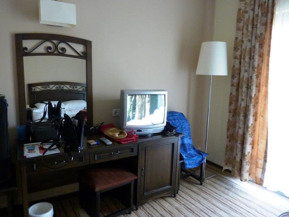 TV mit großem Bild Greenwood Kemer Resort