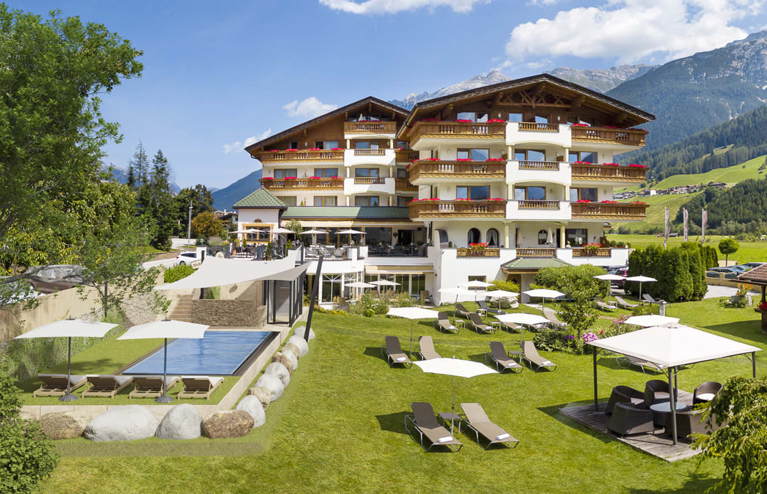 Außenansicht Hotel Der Stubaierhof Neustift