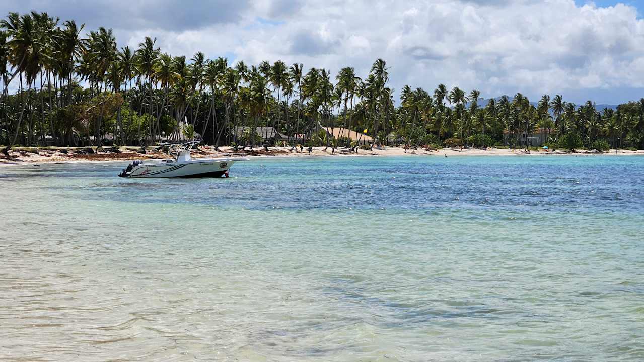 Strand Wyndham Alltra Samana