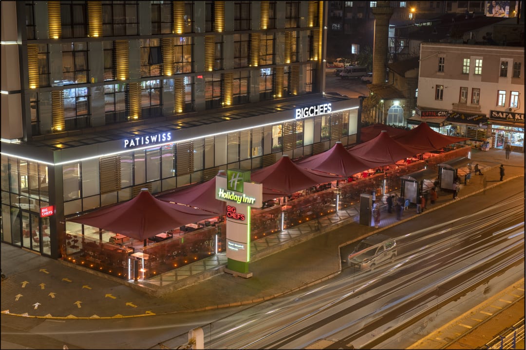 Außenansicht Holiday Inn Kayseri - Duvenonu