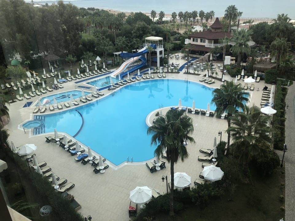 Pool Bella Resort & Spa