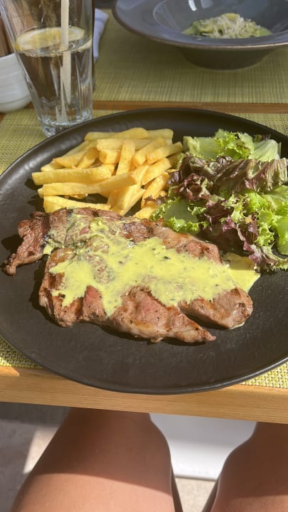 Gastro Acanthus Cennet Barut Collection