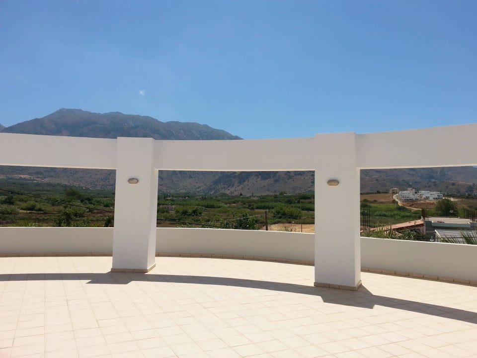 2. OG Delfina Boutique Hotel