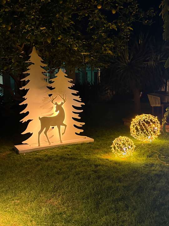 Gartenanlage Lara Barut Collection