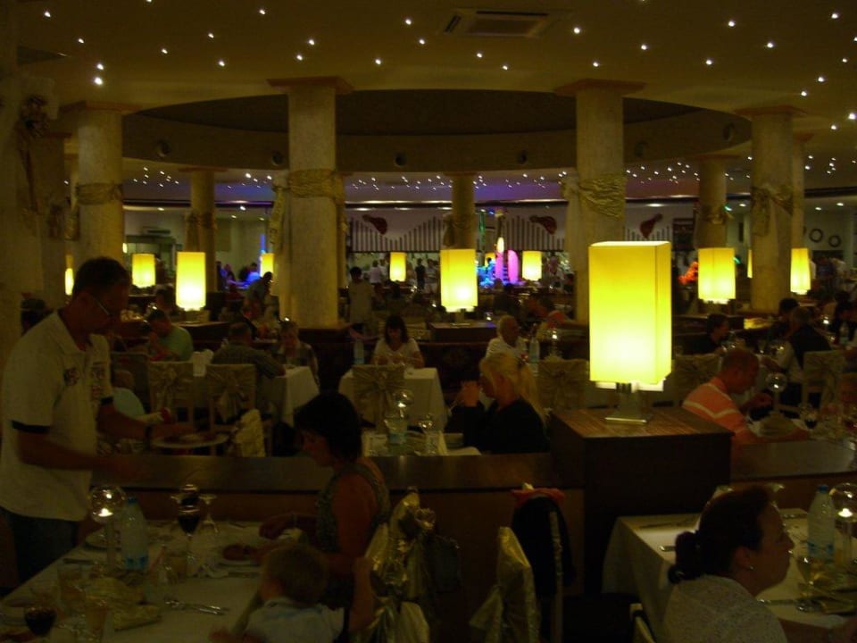 Rastaurant von innen TUI BLUE Palm Garden