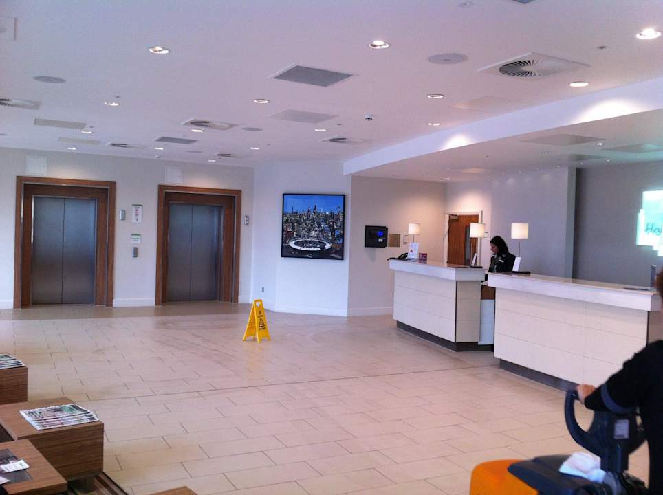 Rezeption des Hotels Hyatt Regency London Stratford