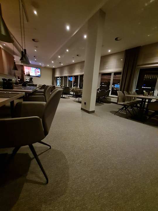 Lobby H+ Hotel Köln Hürth