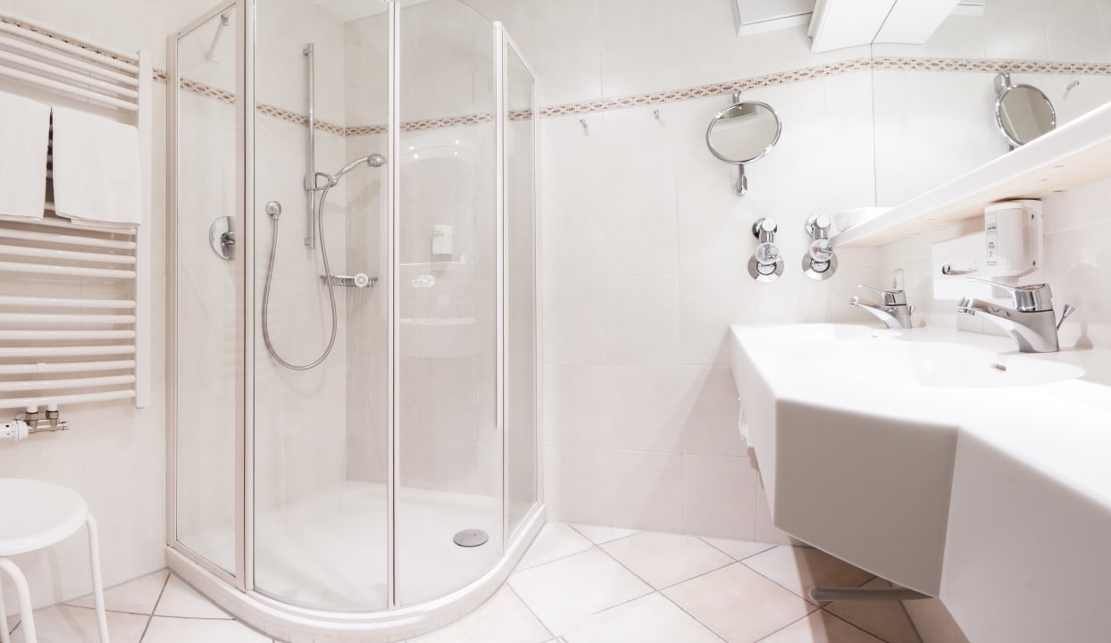 Zimmer Ski- und Aktivhotel Almhof Rupp