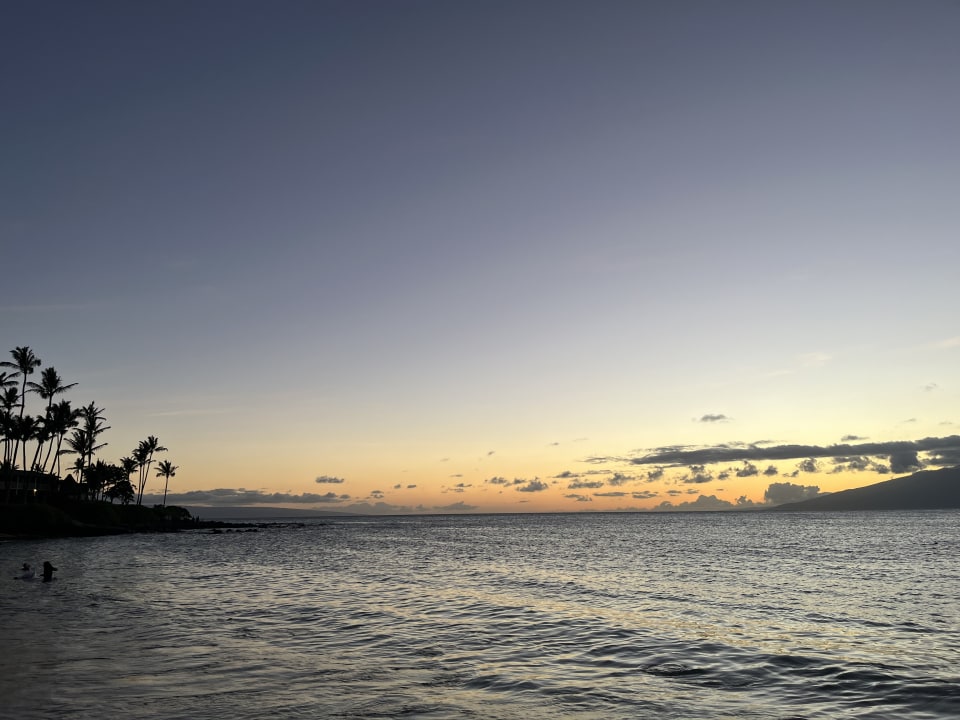 Strand Hotel The Mauian