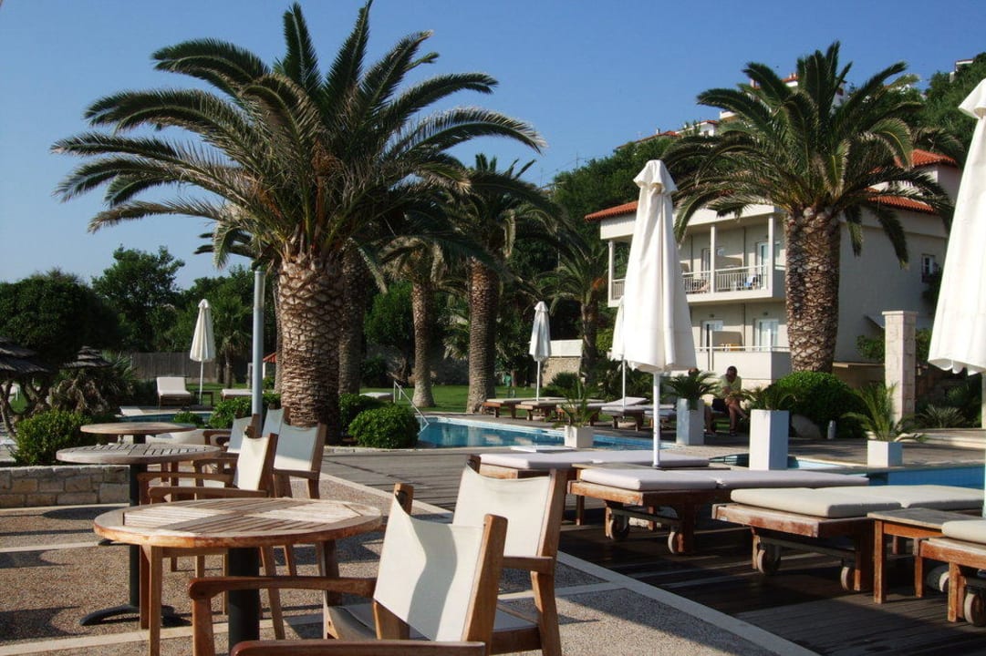 Nach dem Frühstück, Prosecco mit Aussicht Afitis Boutique Hotel