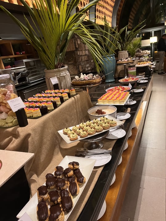Gastro Outrigger Mauritius Beach Resort