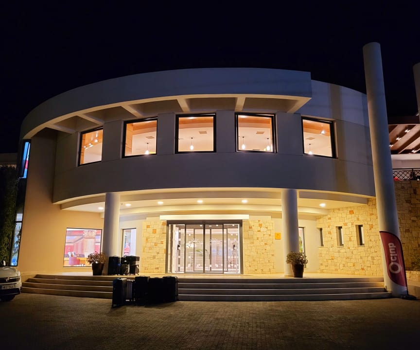 Lobby Grand Hotel Holiday Resort