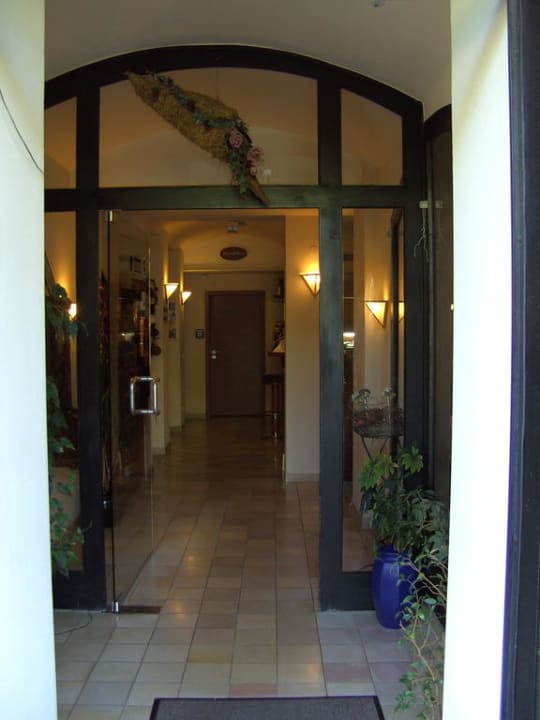 Lobby & Eingang Hotel Villa Noel am Hauptbahnhof