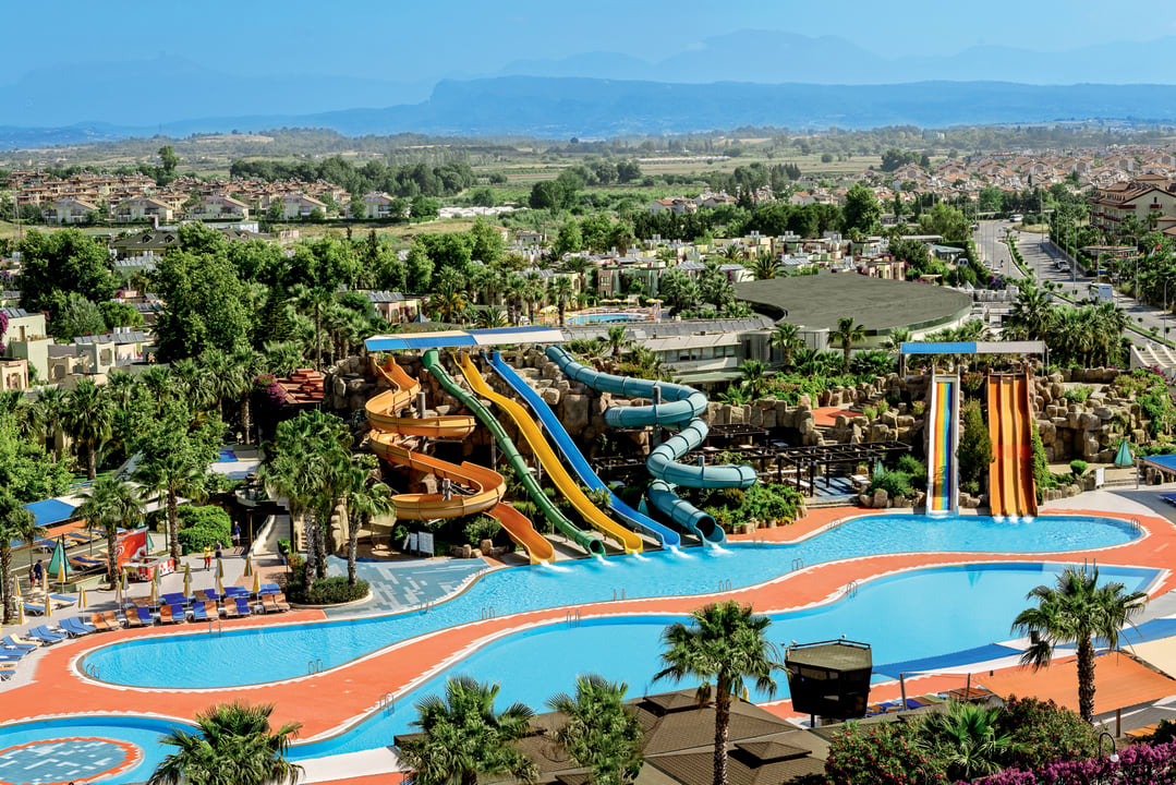 Pool VONRESORT Golden Coast