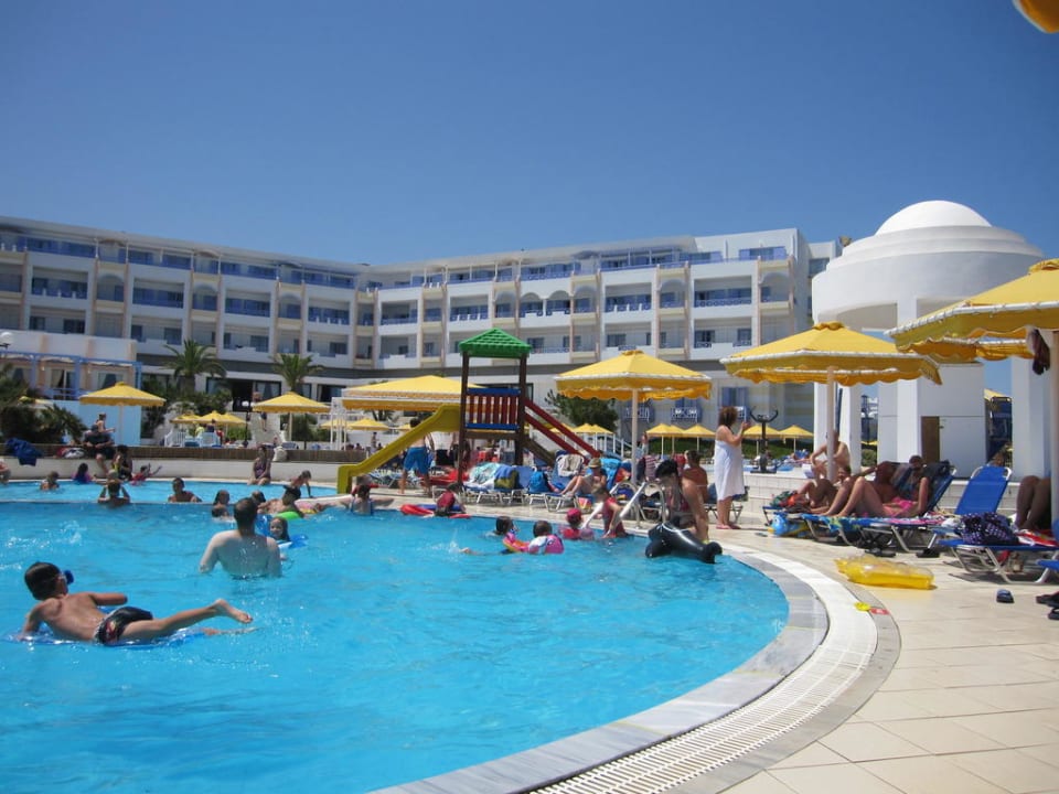 Pool Hotel Serita Beach