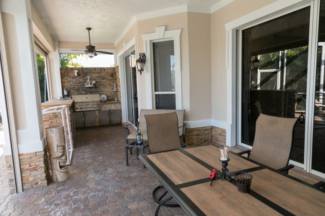 Zimmer Villa Beach Tower