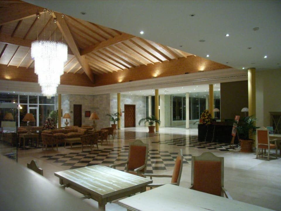 Lobby Valentin Sancti Petri