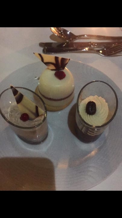 Dessert Abendessen Napa Mermaid Hotel & Suites