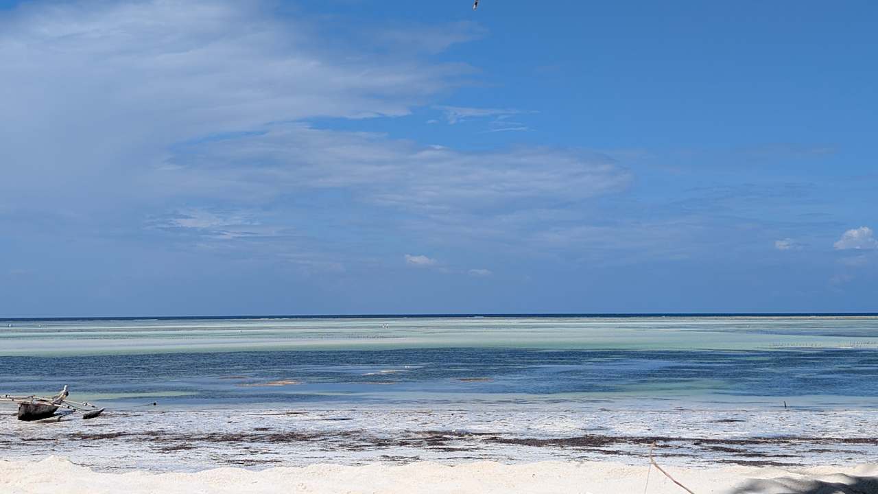 Strand Neptune Pwani Beach Resort & Spa