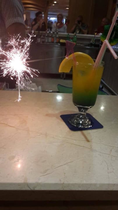 Super leckere Cocktails an der Lobbybar Alba Queen Hotel