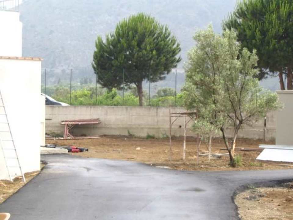 Aussenanlage = Baustelle Club Esse Sunbeach