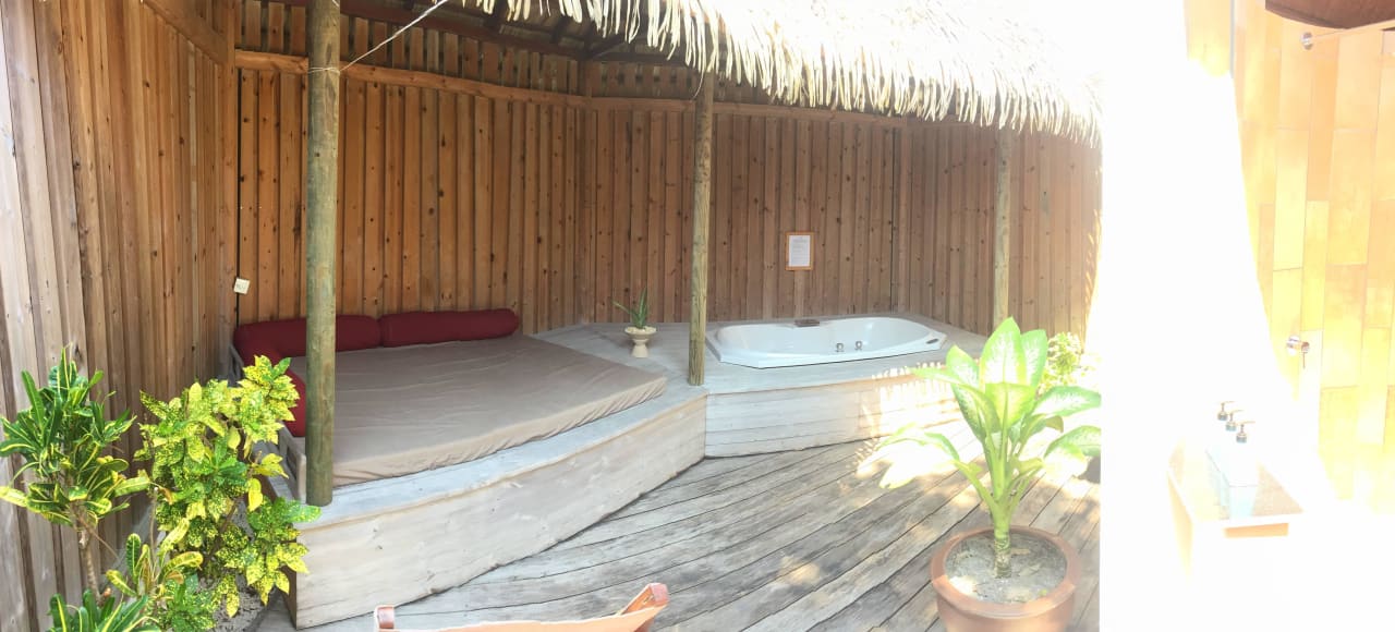 Bad (Jacuzzi) Komandoo Island Resort & Spa - Adults only