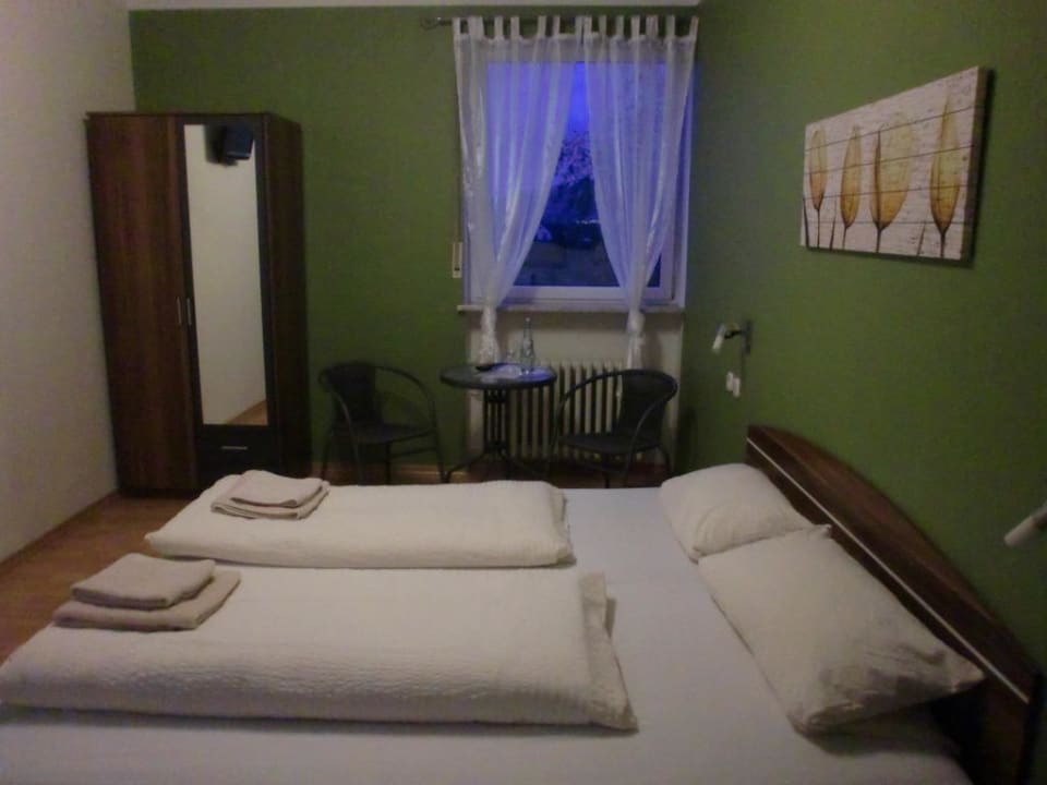 Die Zimmereinrichtung Hotel Ehranger Hof