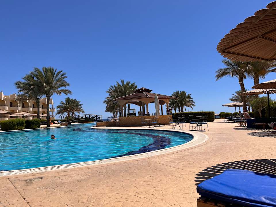 Pool Coral Hills Resorts & SPA