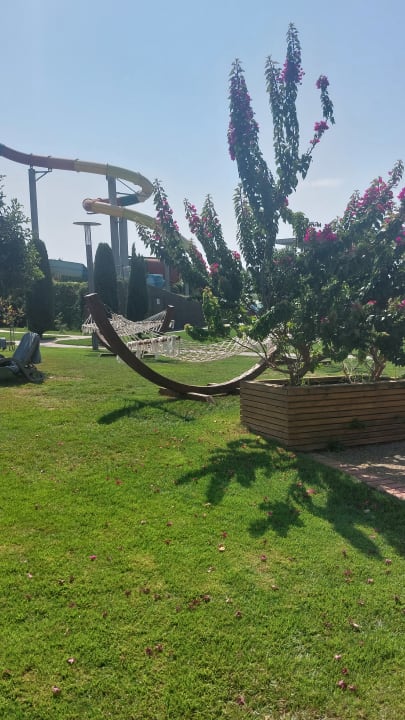 Gartenanlage TUI BLUE Xanthe